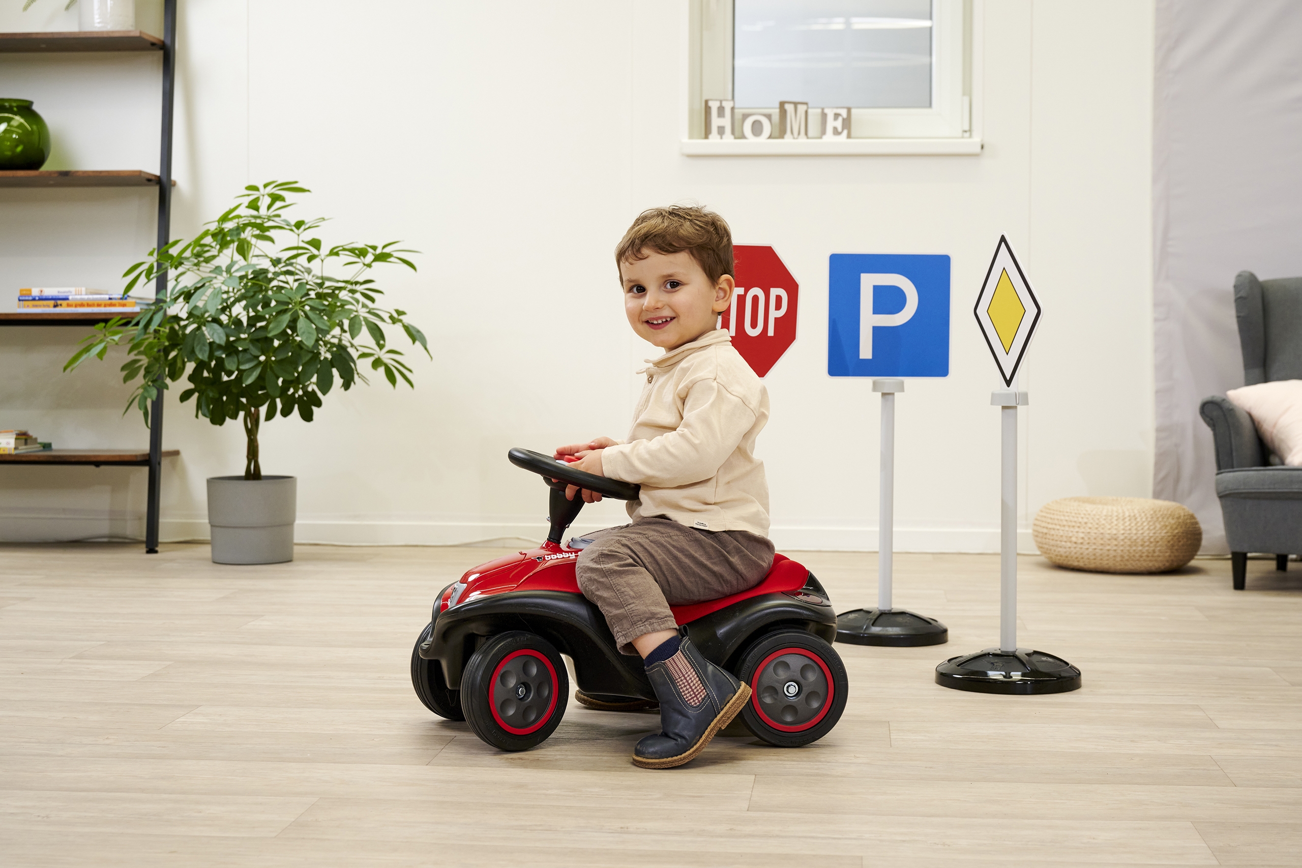 Laste liiklusmärkide komplekt kahesuunalise trükiga