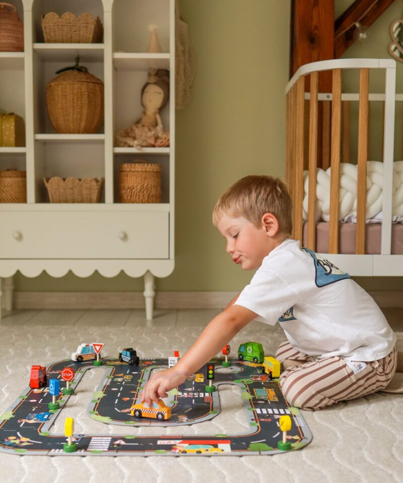 Kvaliteetne puidust mängukomplekt