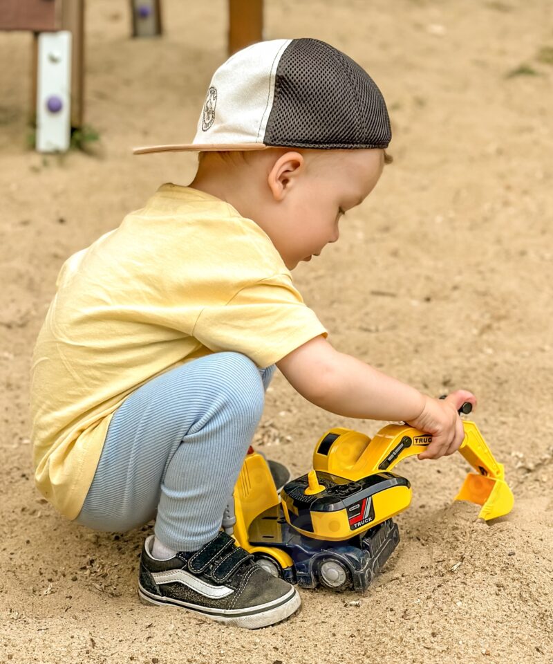 Laste mänguauto ehitusmasin