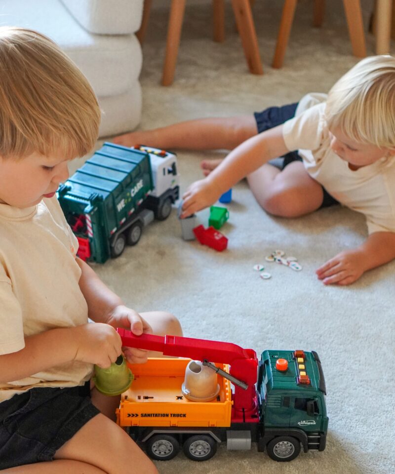 Prügiauto koos helide ja valgusefektidega