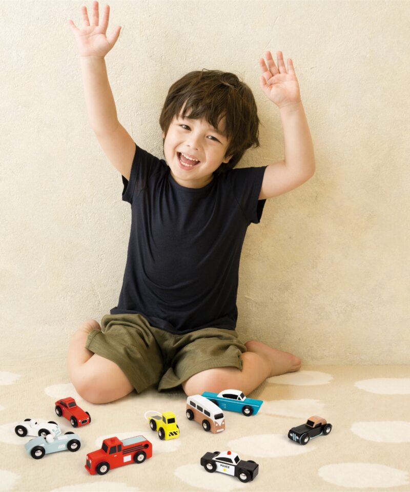 Klassikalised puidust mänguautod