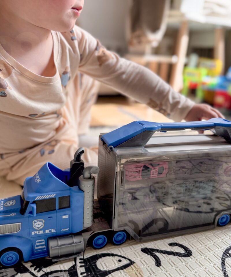 Politseiveoauto, mis muutub võidusõidurajaks