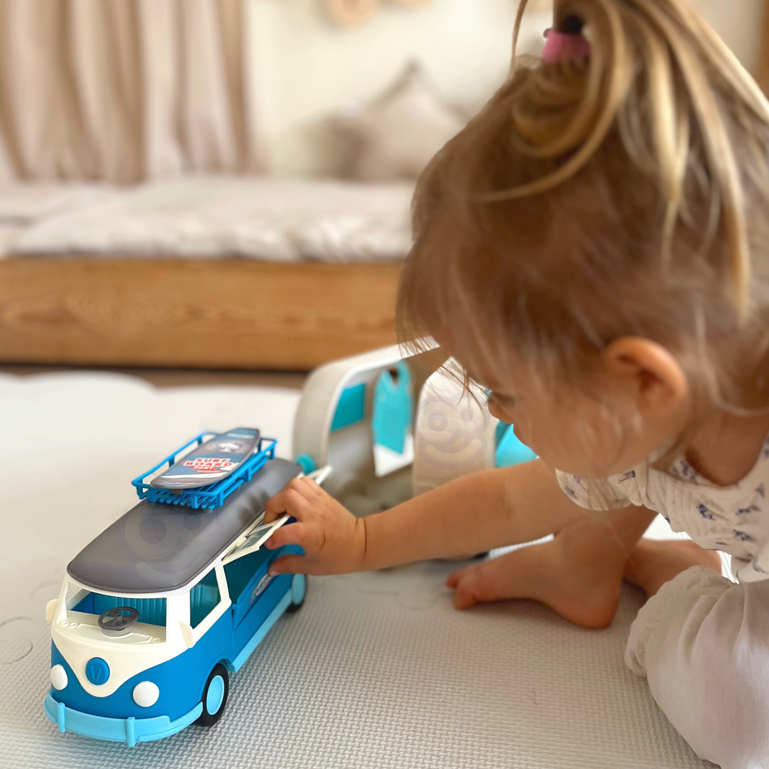 Klassikalise disainiga mängukamper