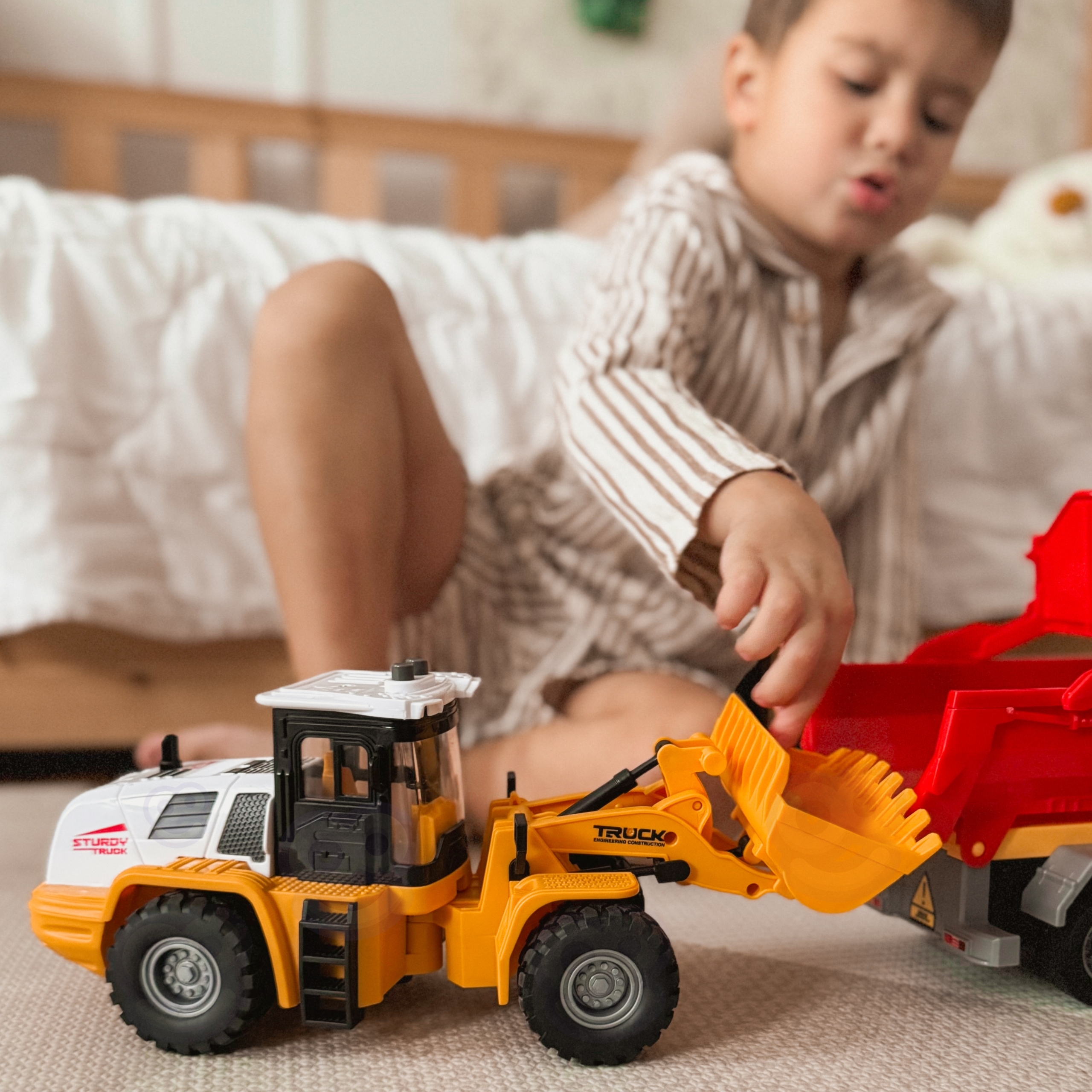 Fiktsioonajamiga ehitusmänguauto