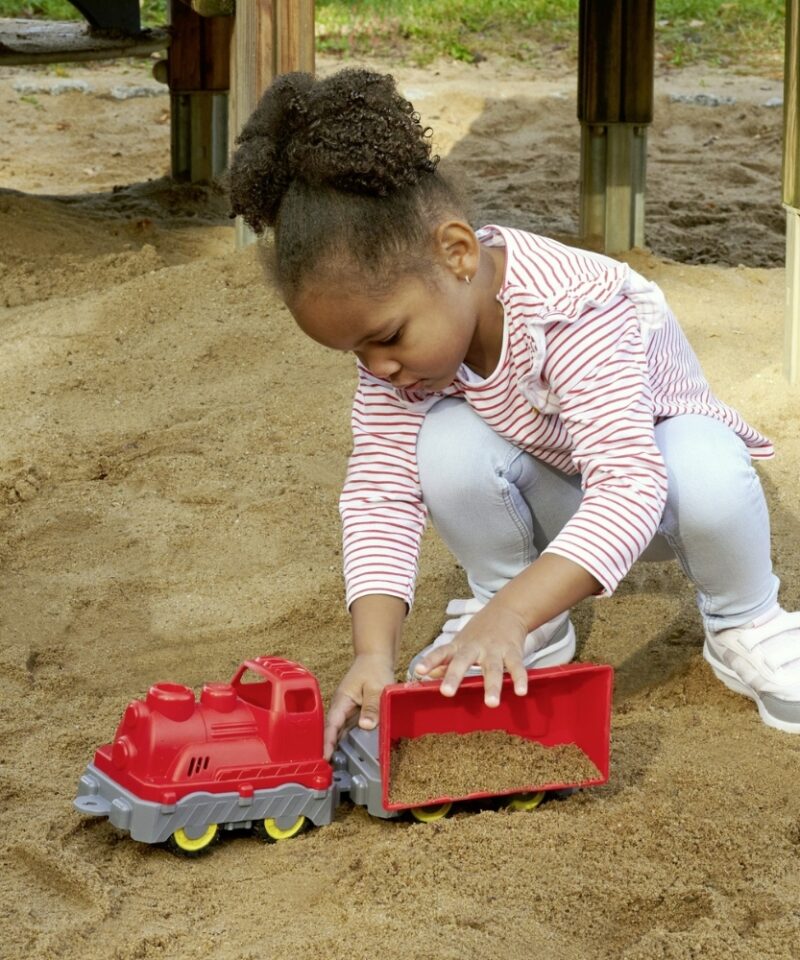 Laste kaubavedur realistlike funktsioonidega