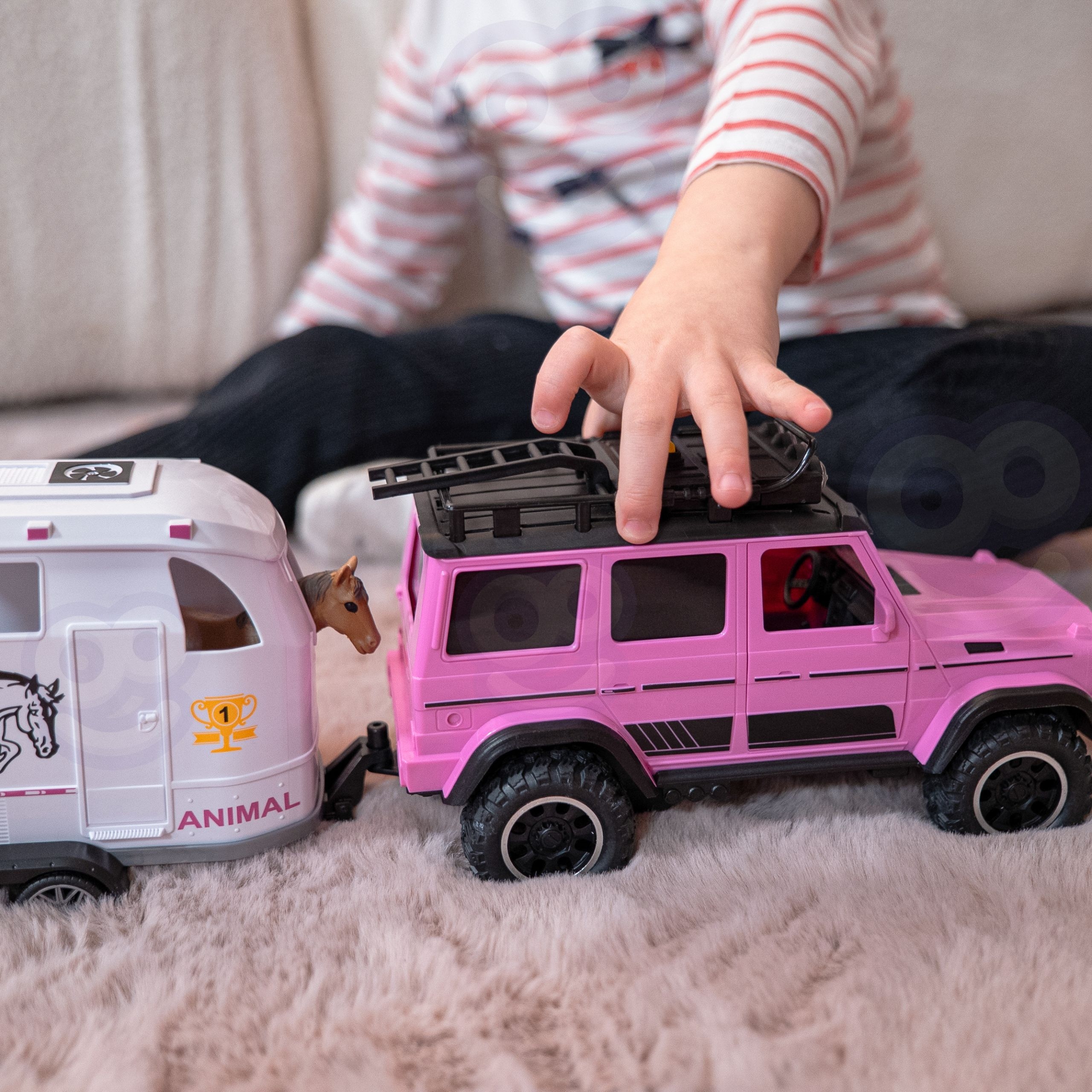 Interaktiivne mängukomplekt valgus- ja heliefektidega