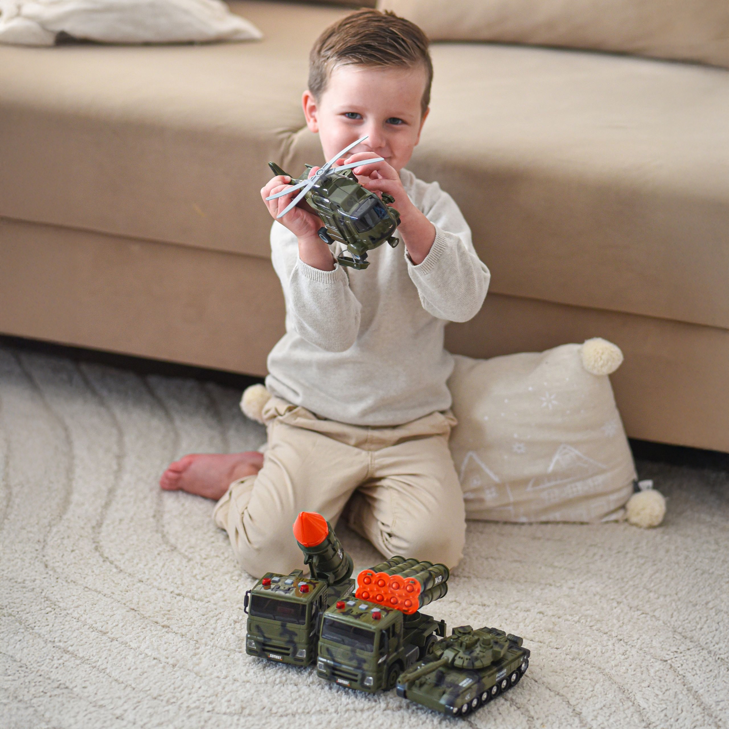 Lastele mõeldud militaarmänguasjad