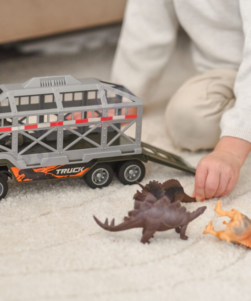 Hõõrdejõul töötav veok lastele