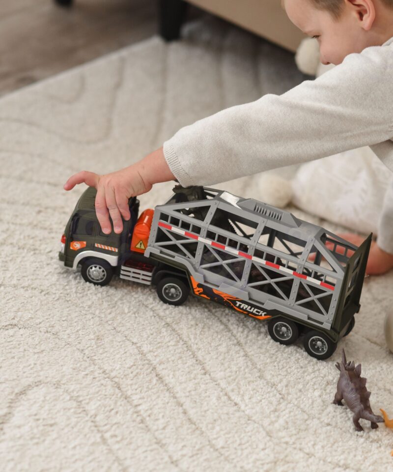 Dinosauruste laadimiseks mõeldud veok