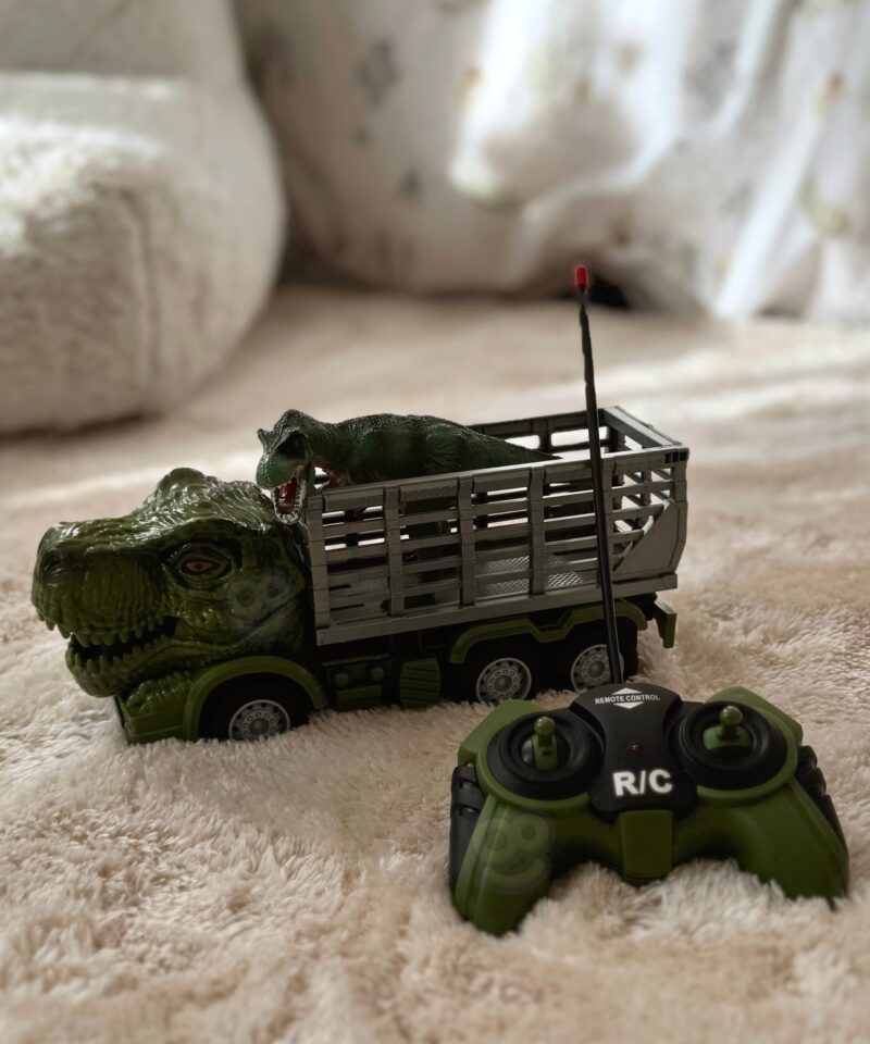 Lihtsasti juhitav dinoauto lastele
