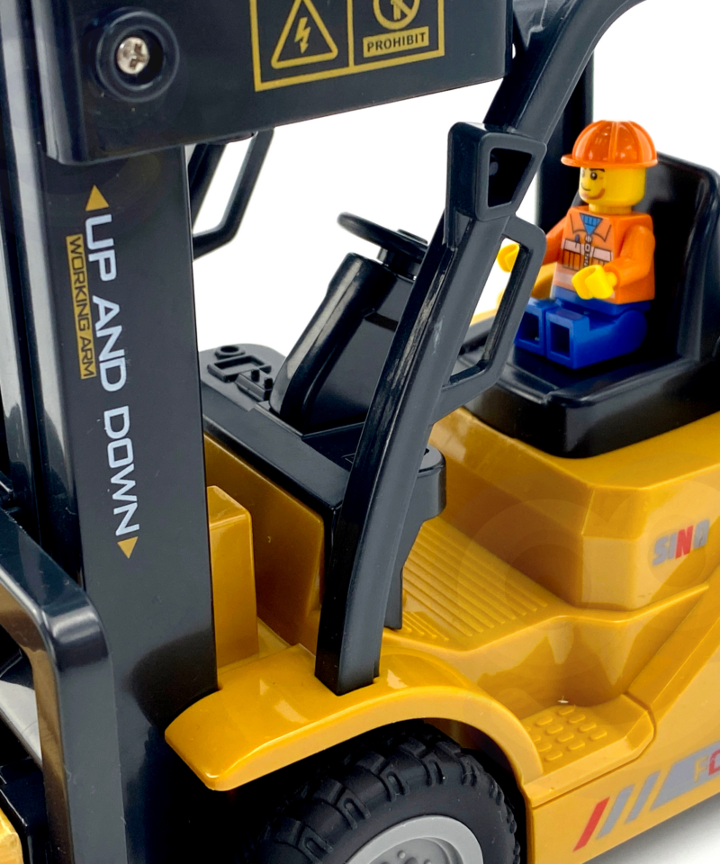 Heliefektidega kahveltõstuk mängurõõmuks