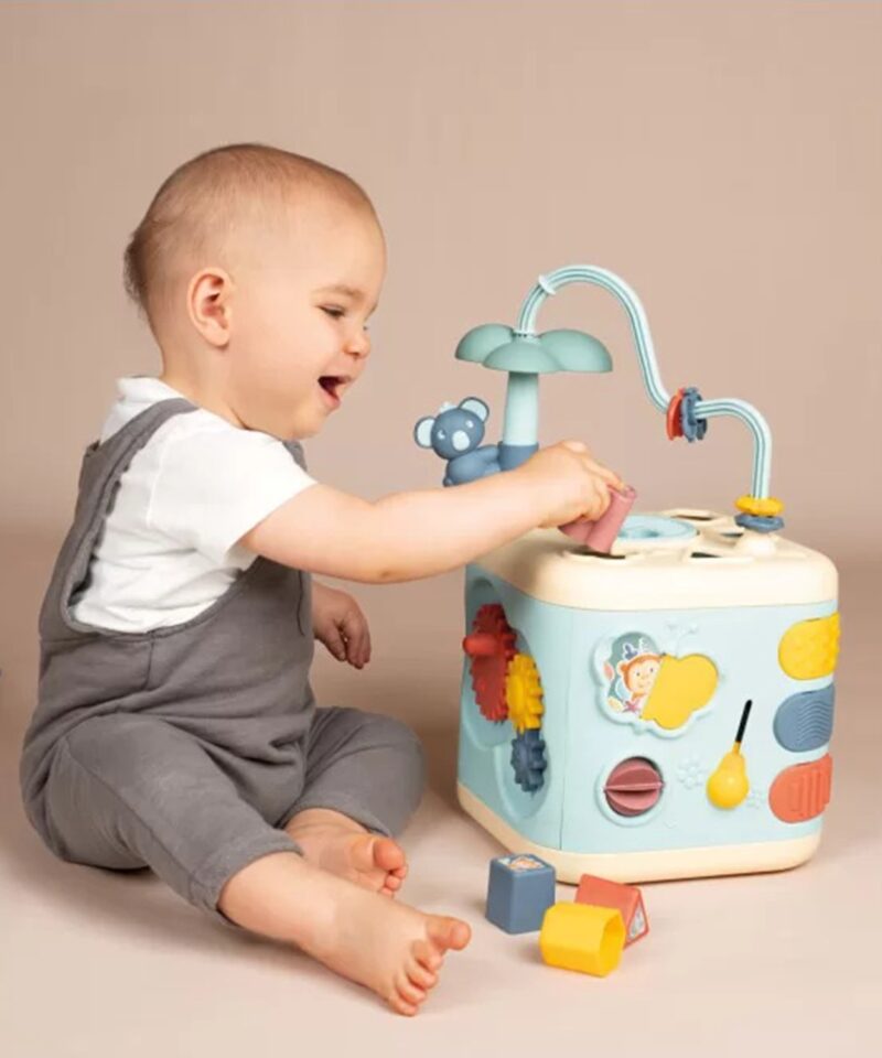 Arendav tegevuskuubik lastele