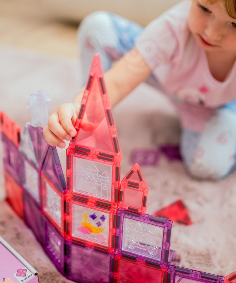 Lastele mõeldud magnetilised klotsid