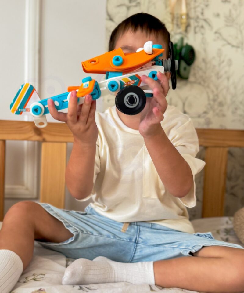 Lennuk, mis õpetab ja lõbustab