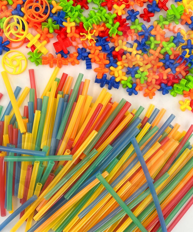 Pimedas helendavad konstruktoritorud