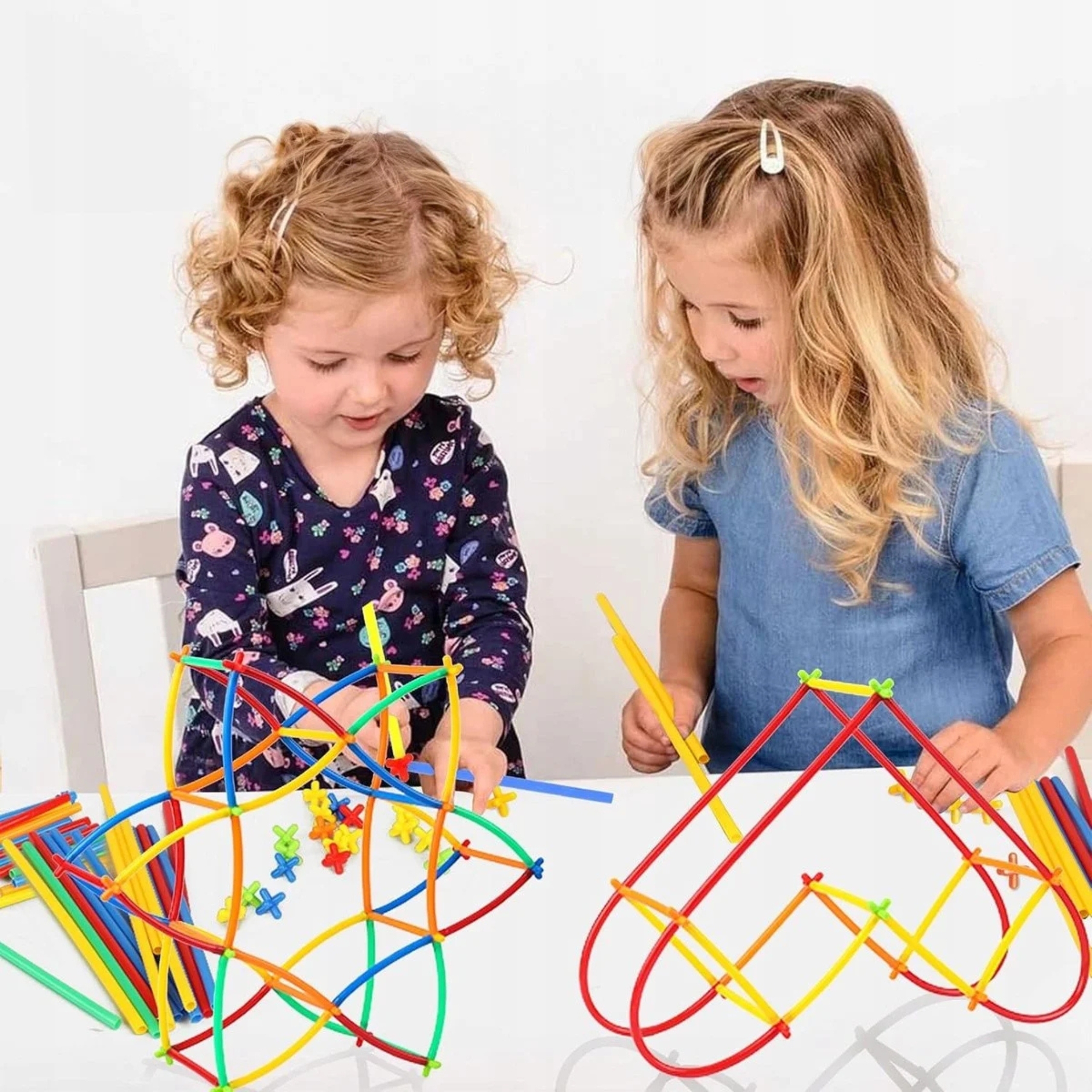 Lastele mõeldud värvilised torud