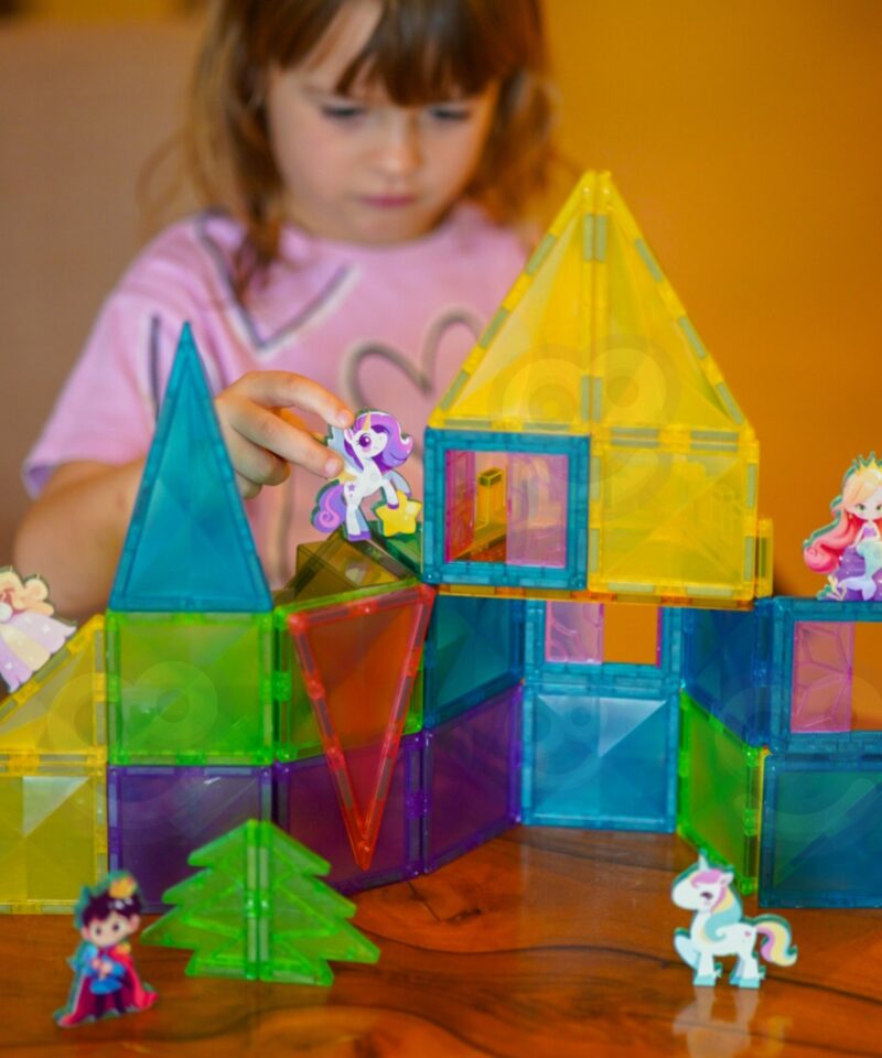 Värvilised magnetilised klotsid ja figuurid