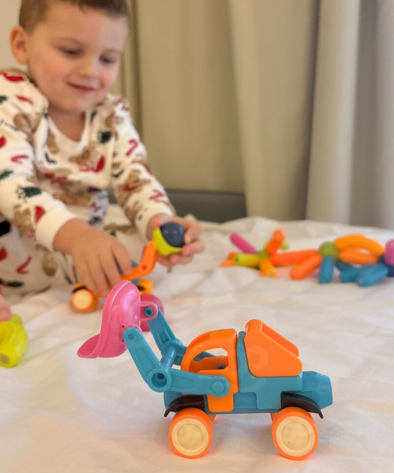 Magnetiline mänguasi loovuse arendamiseks