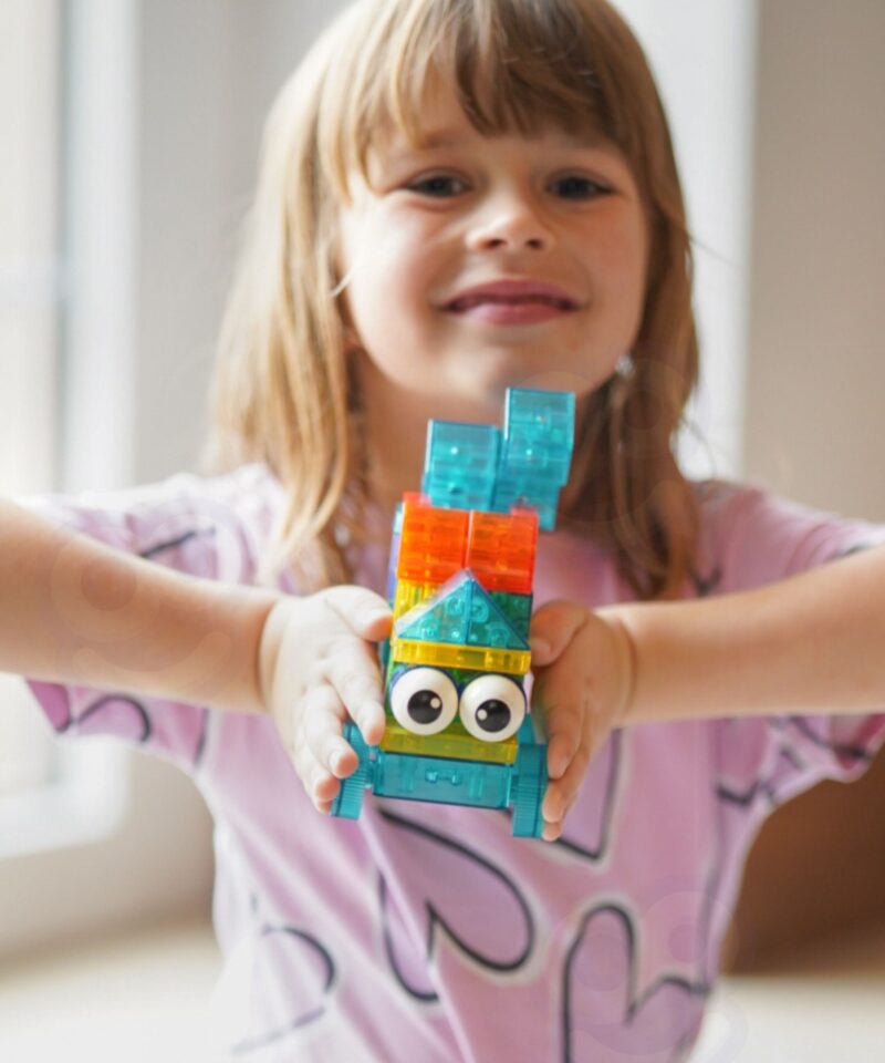 Ohutud ja siledad magnetilised klotsid