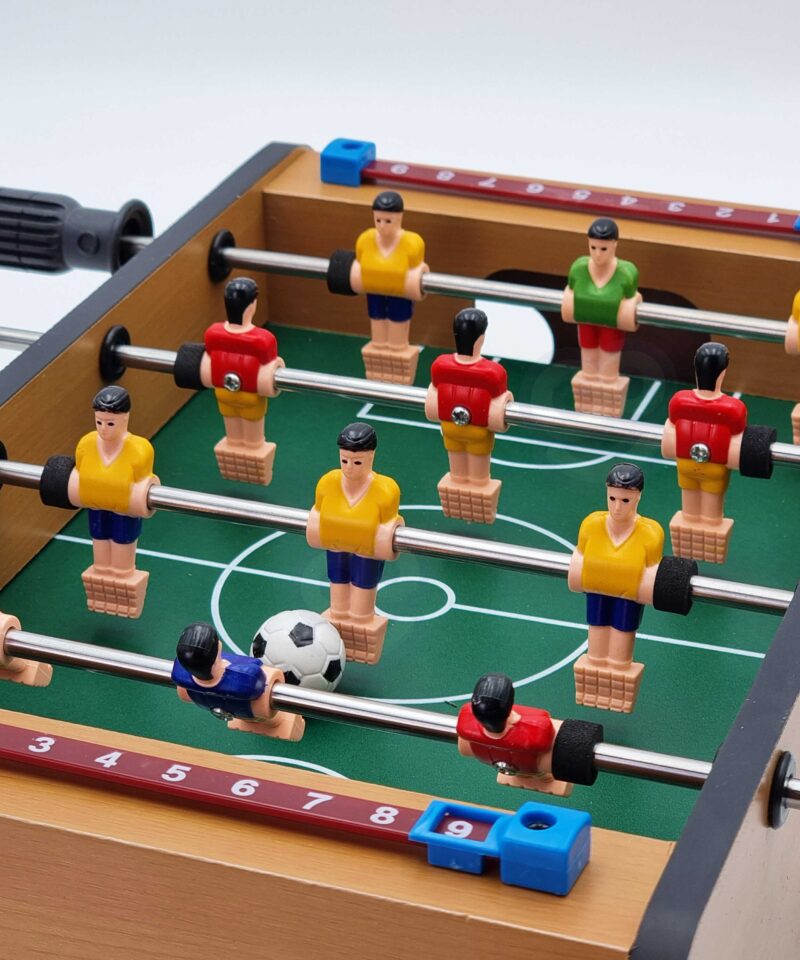 Kerge ja kaasaskantav lauajalgpall lastele