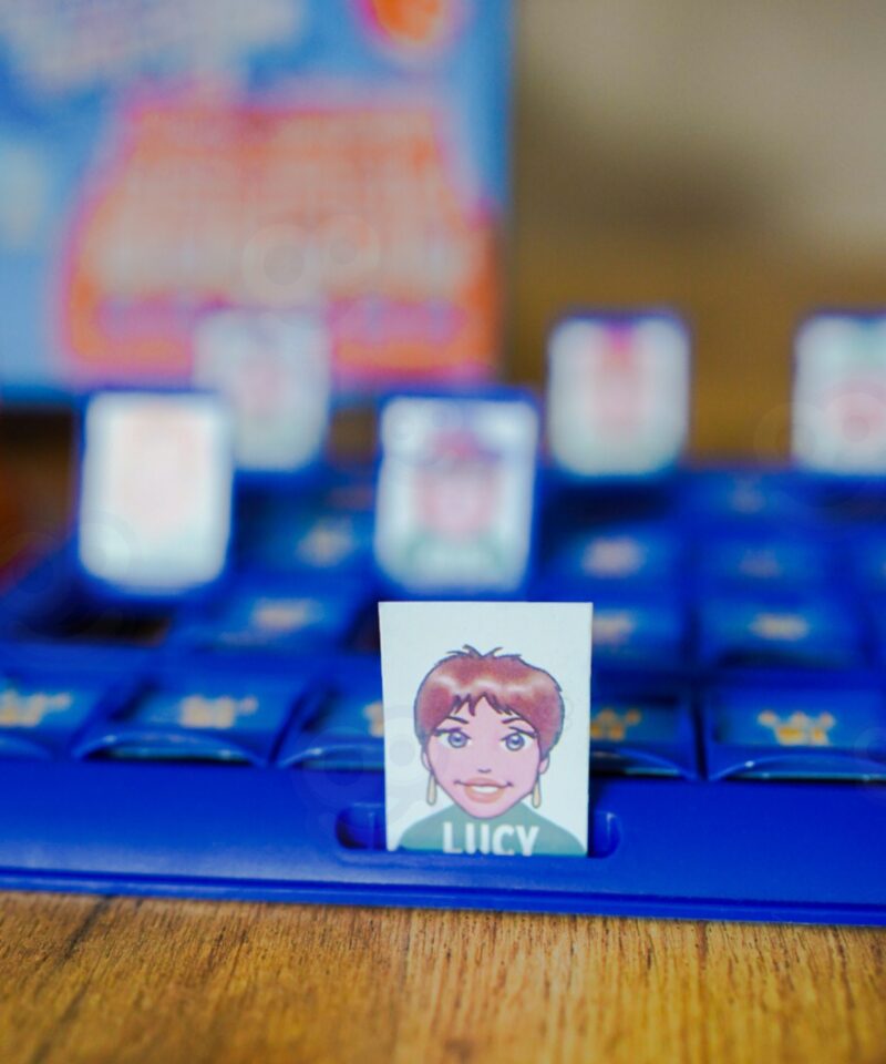 Mängulaud liikuvate akendega