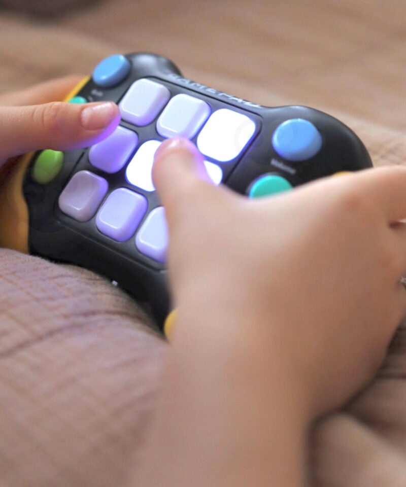 LED-tuledega mängupult lastele