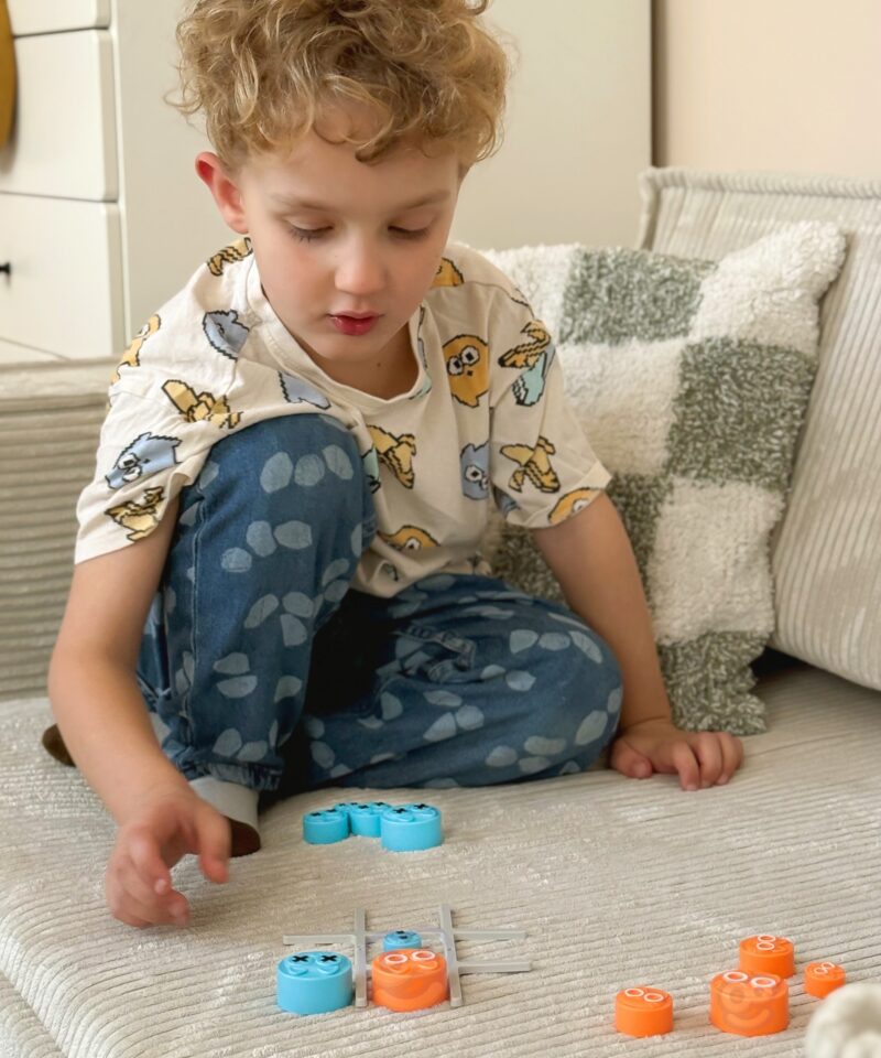 Kabe mäng reisile kaasa