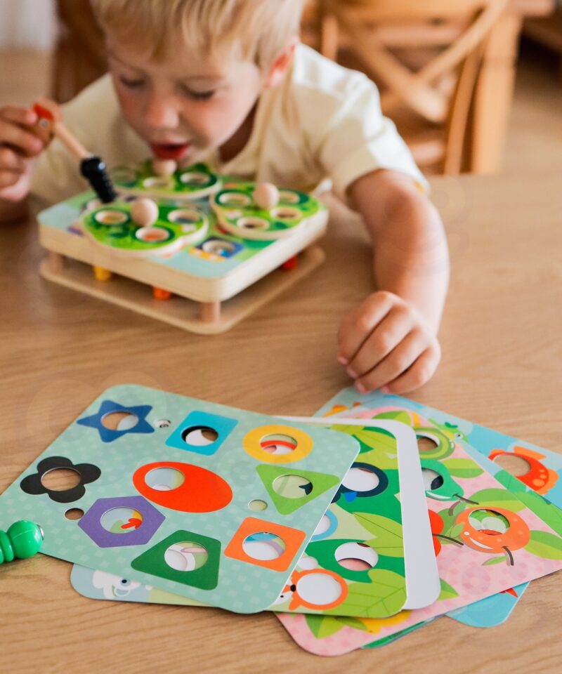 Arendab käelisi oskusi ja koordinatsiooni