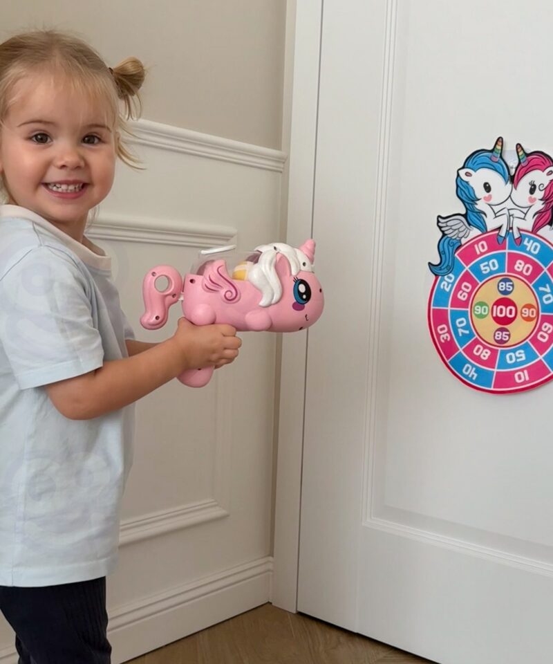 Lapsed mängimas viskemängu