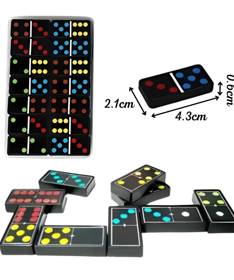 Värviline domino mäng koos klotsidega