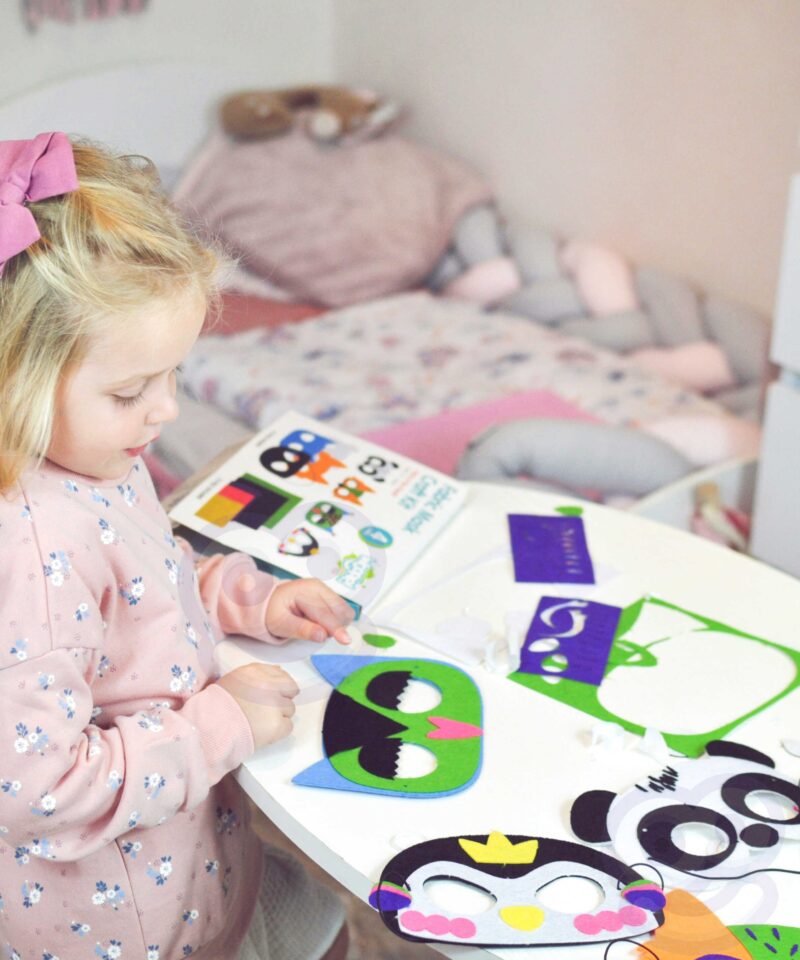 Lihtne kokku panna, ei vaja liimi