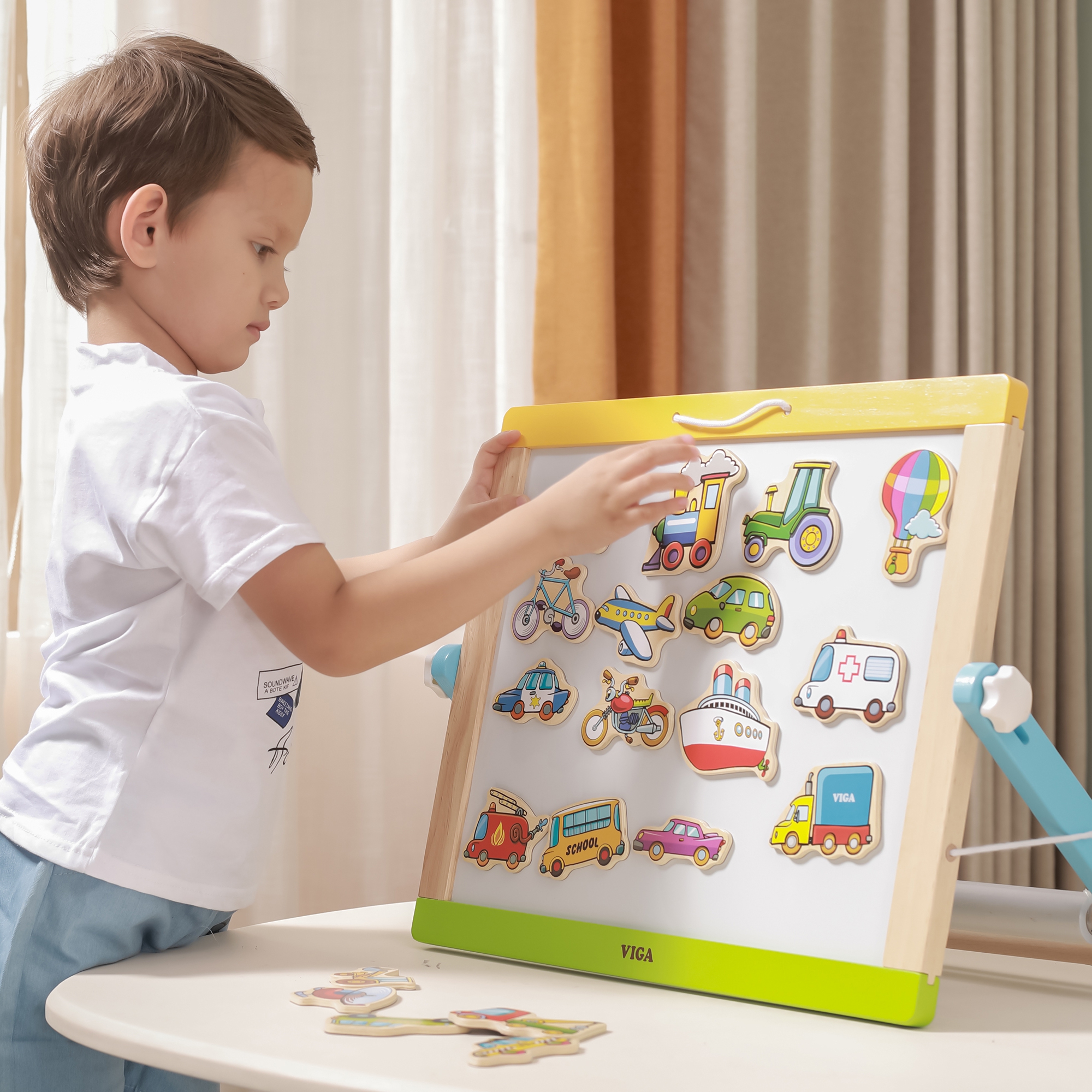 Lastele mõeldud puidust magnetid