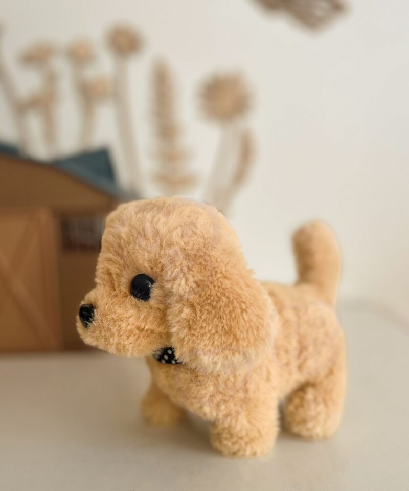 Plüüskoer, mis liigub ja haugub