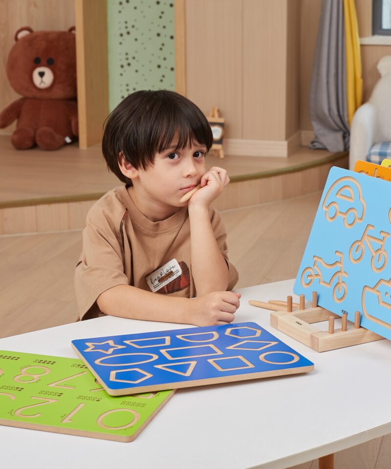 Hariv joonistustahvel alates 3. eluaastast