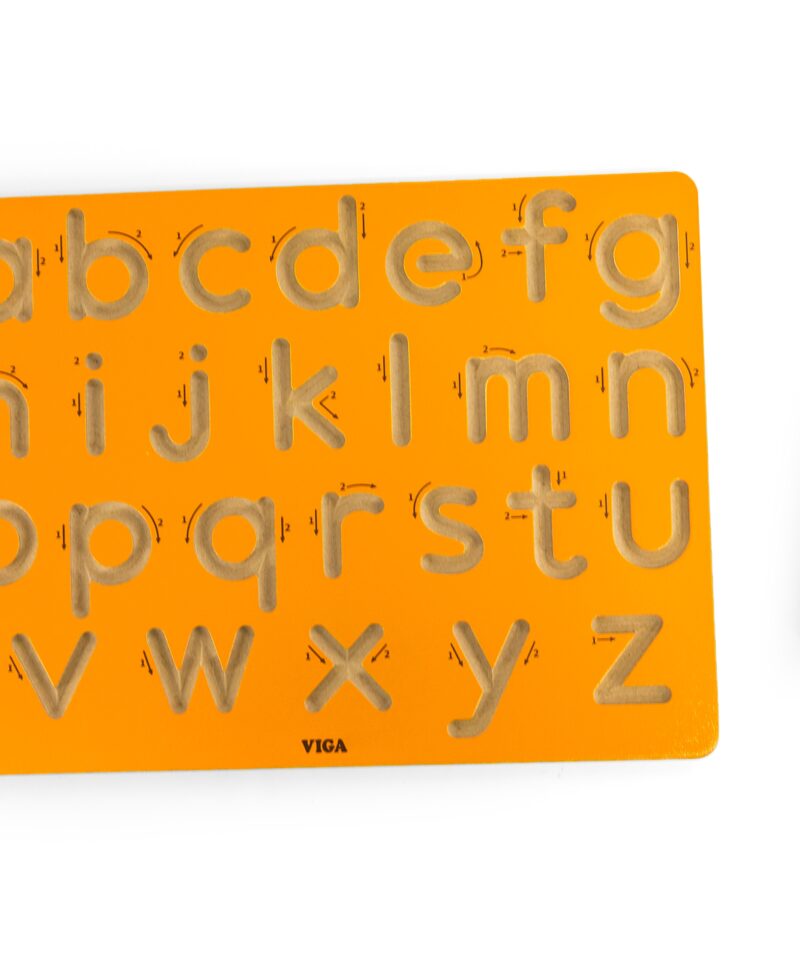 Laste kirjutamisoskuse arendamise tahvel laual