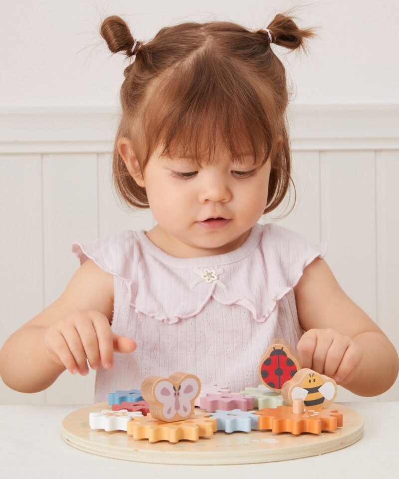 Loovust arendav hammasrataste komplekt