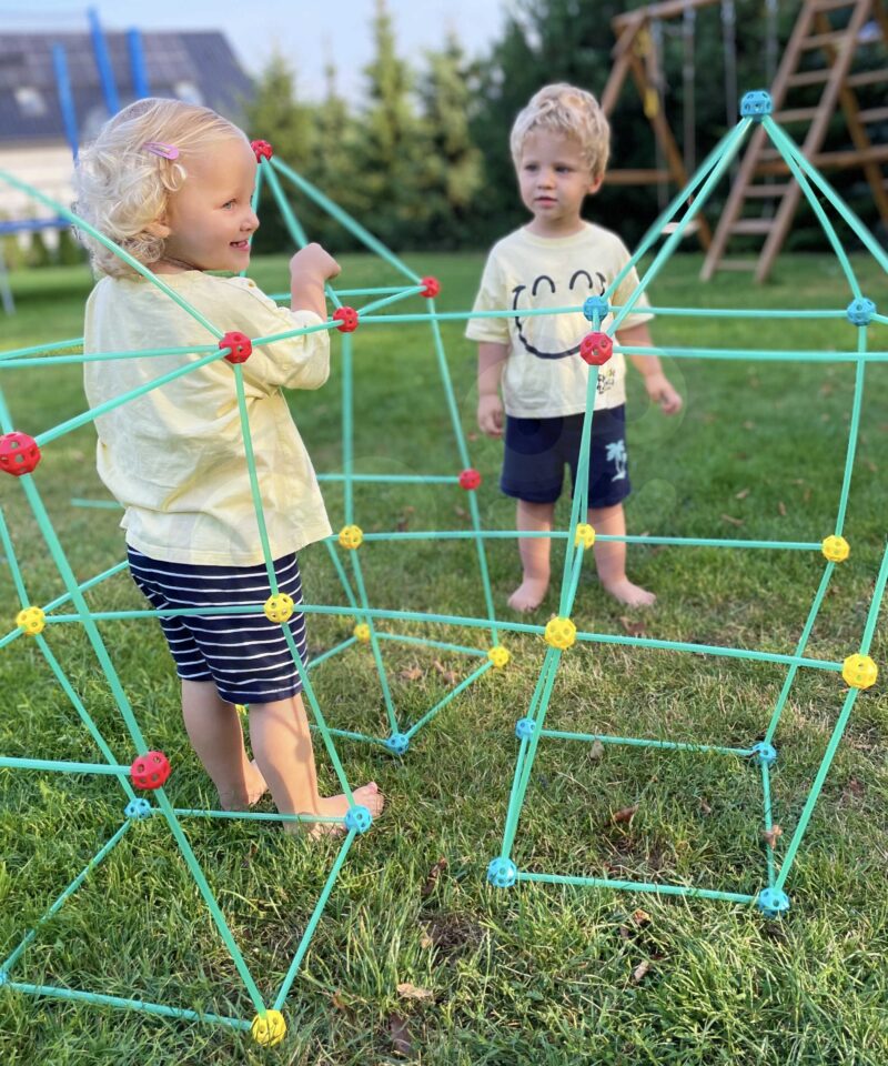 Lastele sobiv konstruktor telgi loomiseks