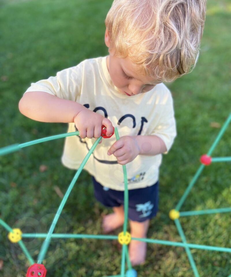 Komplekt, mis arendab lapse loovust