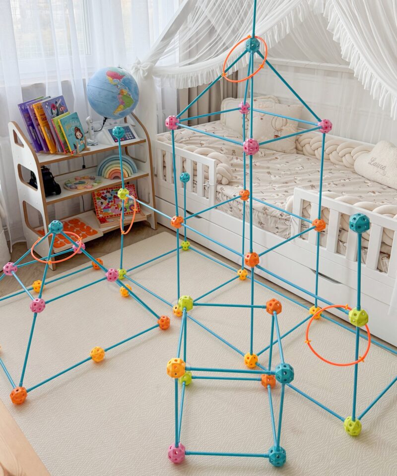 Laste loovust arendav ehituskomplekt