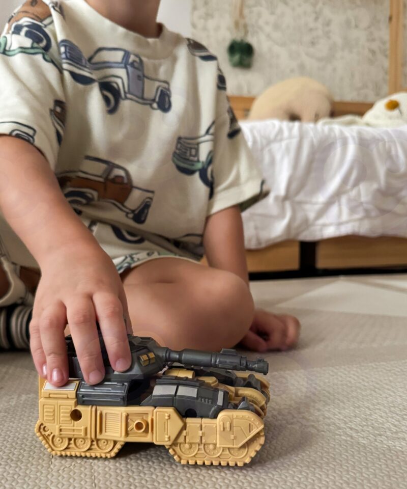 Robot, mis muutub lahingusõidukiks