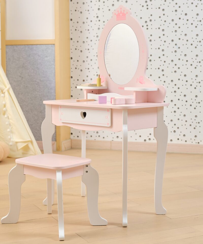 Delikaatsete toonidega lastetoa mööbel