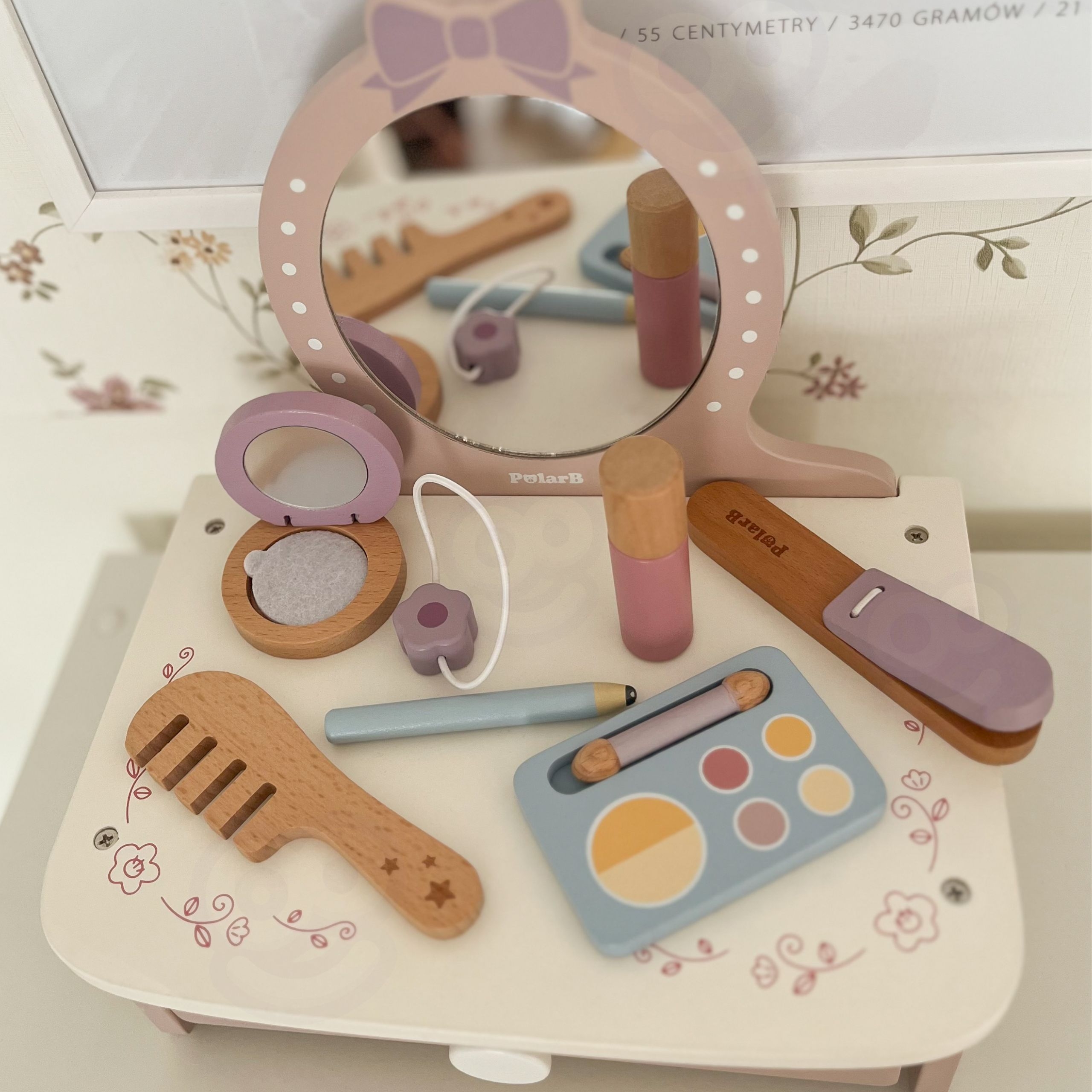 Laste loovuse arendamiseks mõeldud laud