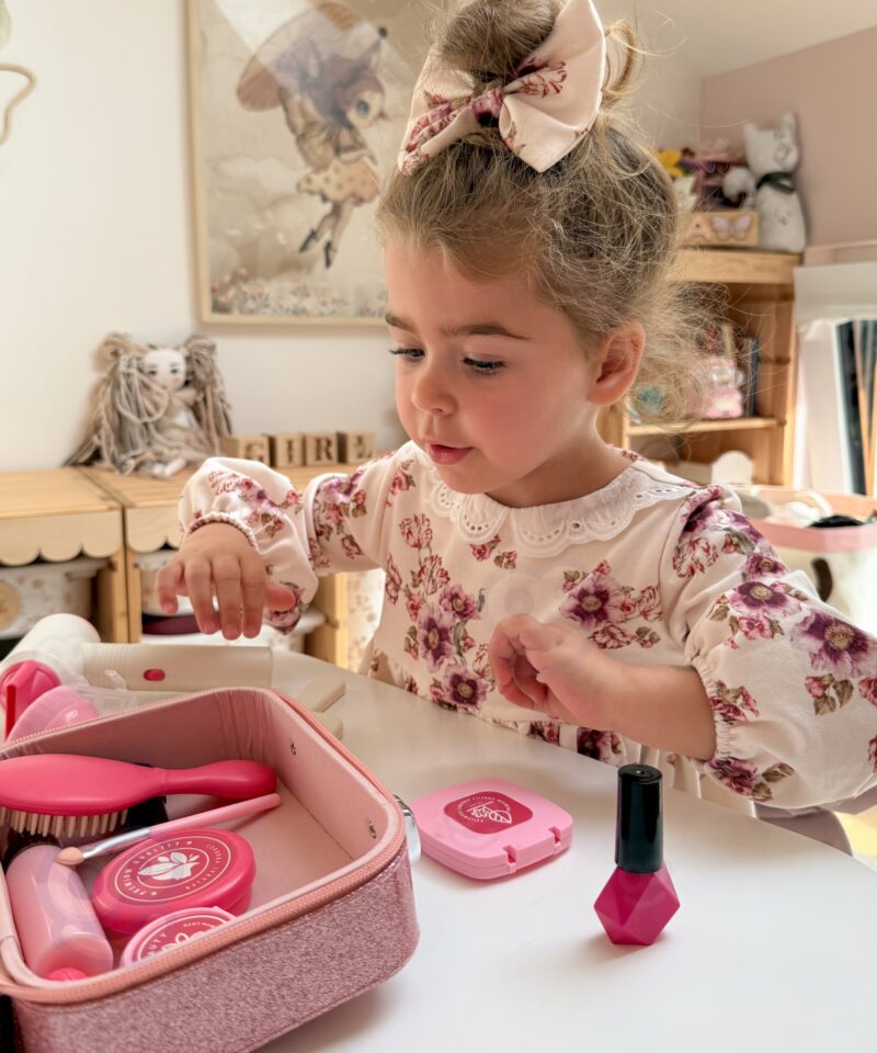 Laste mängukomplekt roosa kohvriga