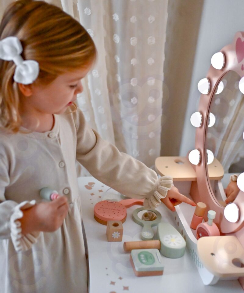 Tualettlaud koos tarvikutega