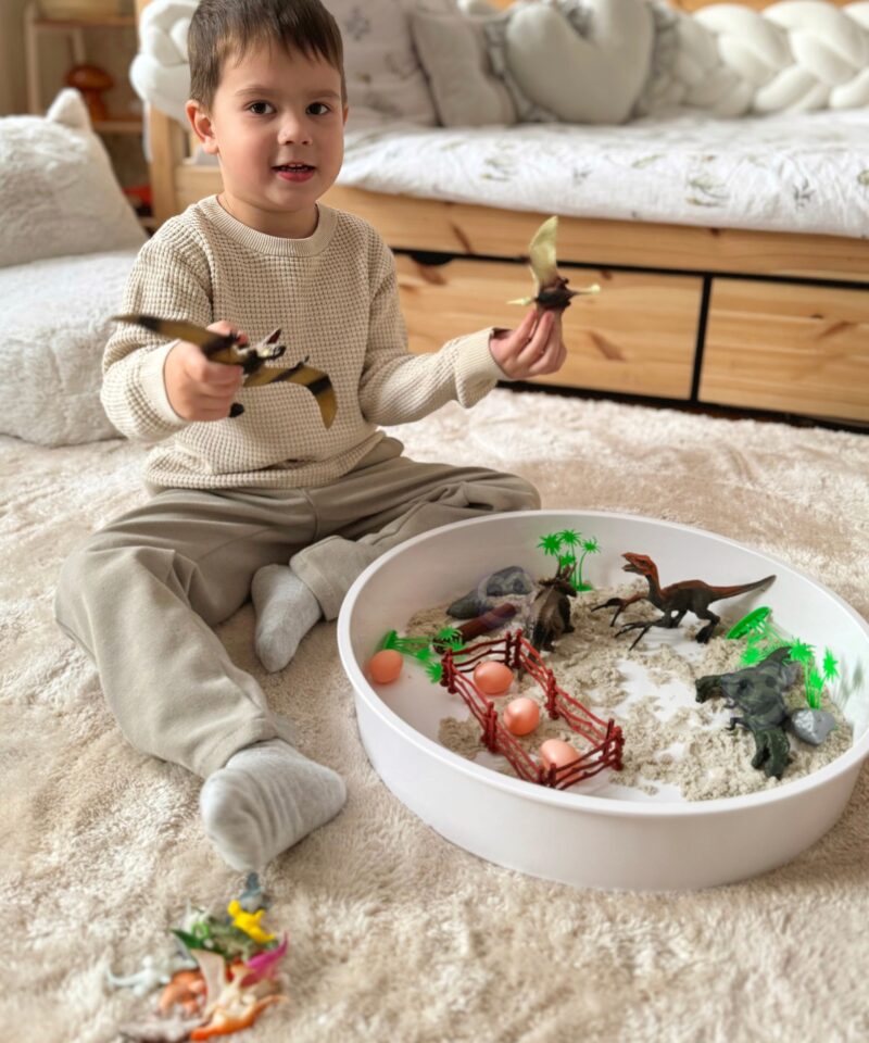 Lastele mõeldud dinosauruste figuurid