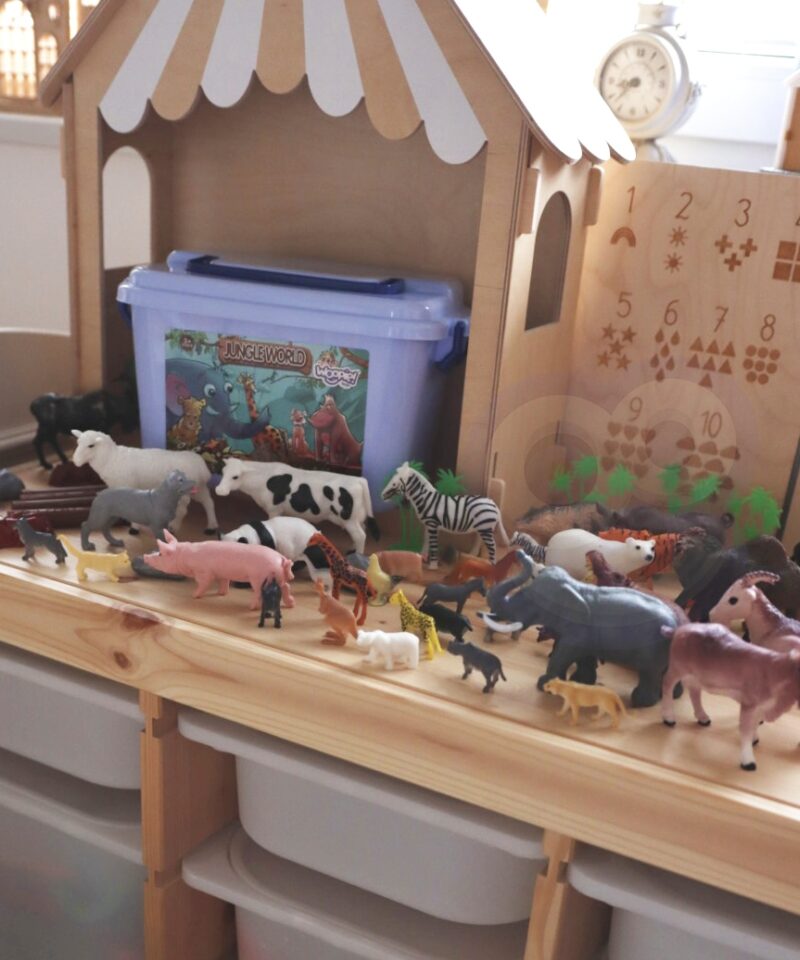 Realistlikud loomafiguurid komplektis