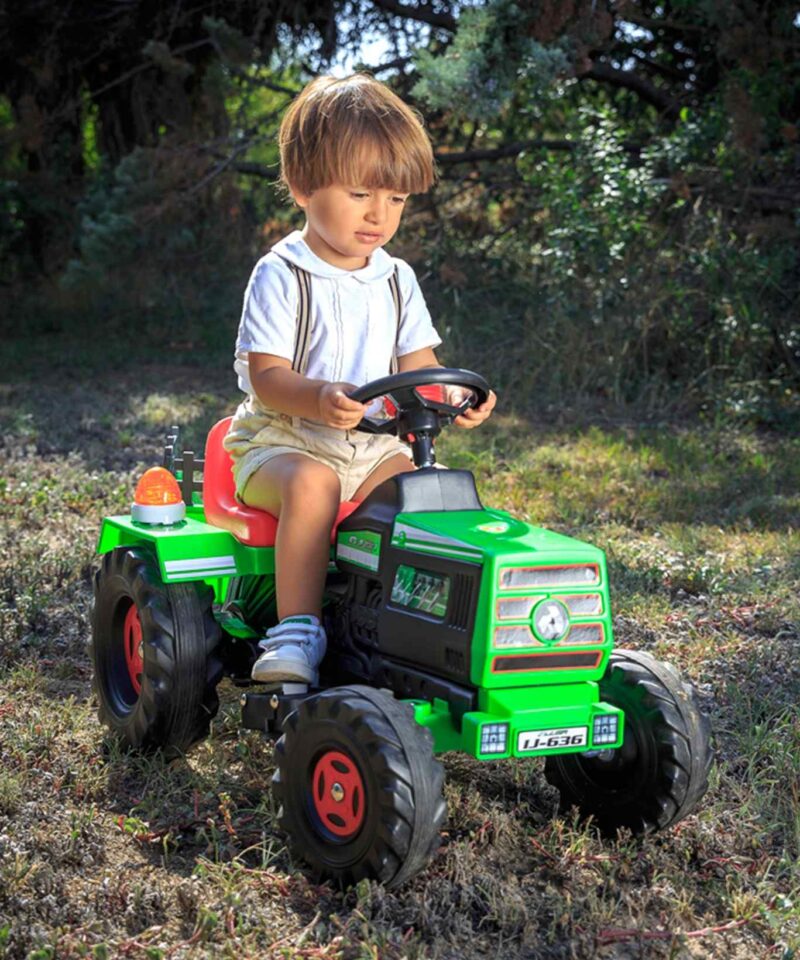 Turvaline ja vastupidav laste traktor