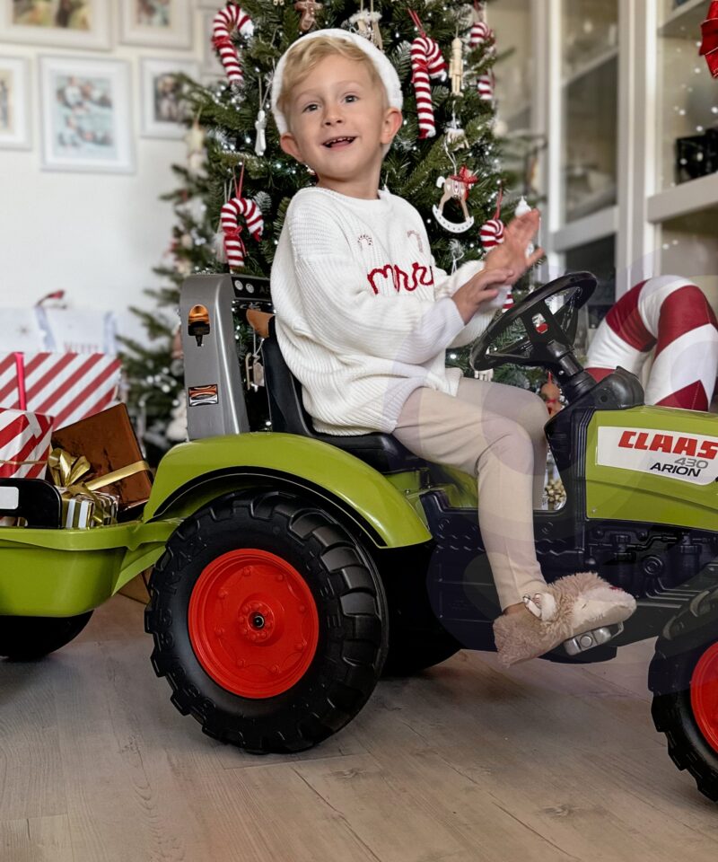 Kvaliteetsed plastist rattad traktoril