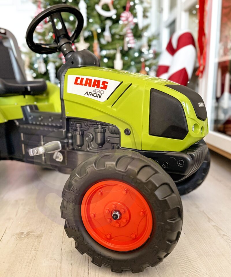 Traktor arendab lapse motoorikat