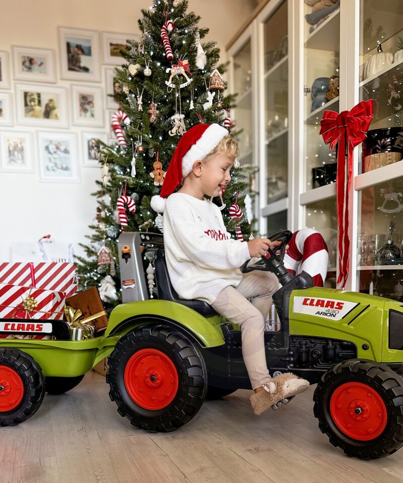 Traktor arendab lapse motoorikat